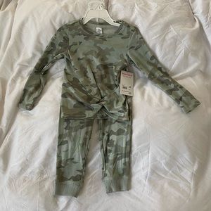 90 Degrees by Reflex Camo 2 piece top and joggers - 3T